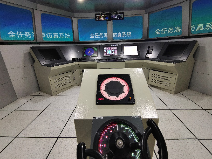 沉浸式船舶仿真操作台